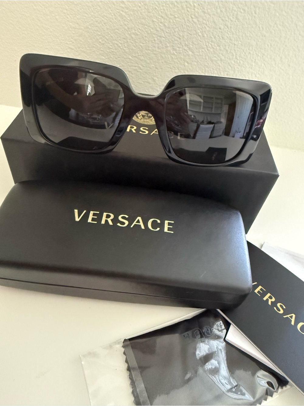 NEW Versace Women’s Black Oversized Square Sunglasses
